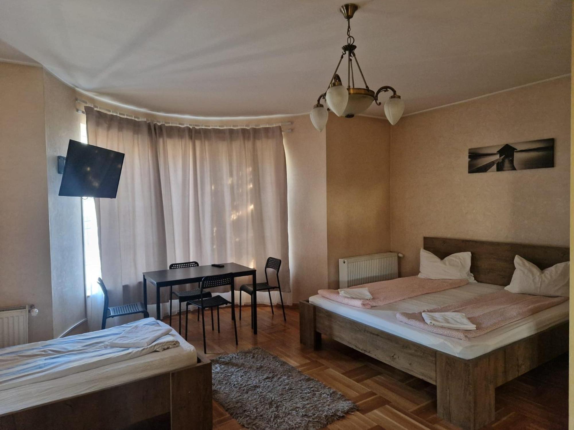 Bigcitty Rooms Cluj-Napoca Eksteriør billede